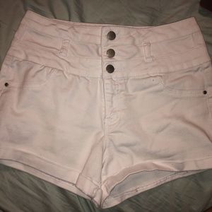 white high-waisted jean shorts